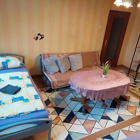 Apartamento Monteurzimmer Talstrasse 2