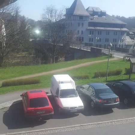 Апартаменты Monteurzimmer Talstrasse 2