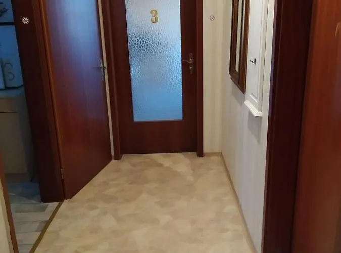 Monteurzimmer Talstrasse 2 شقة *